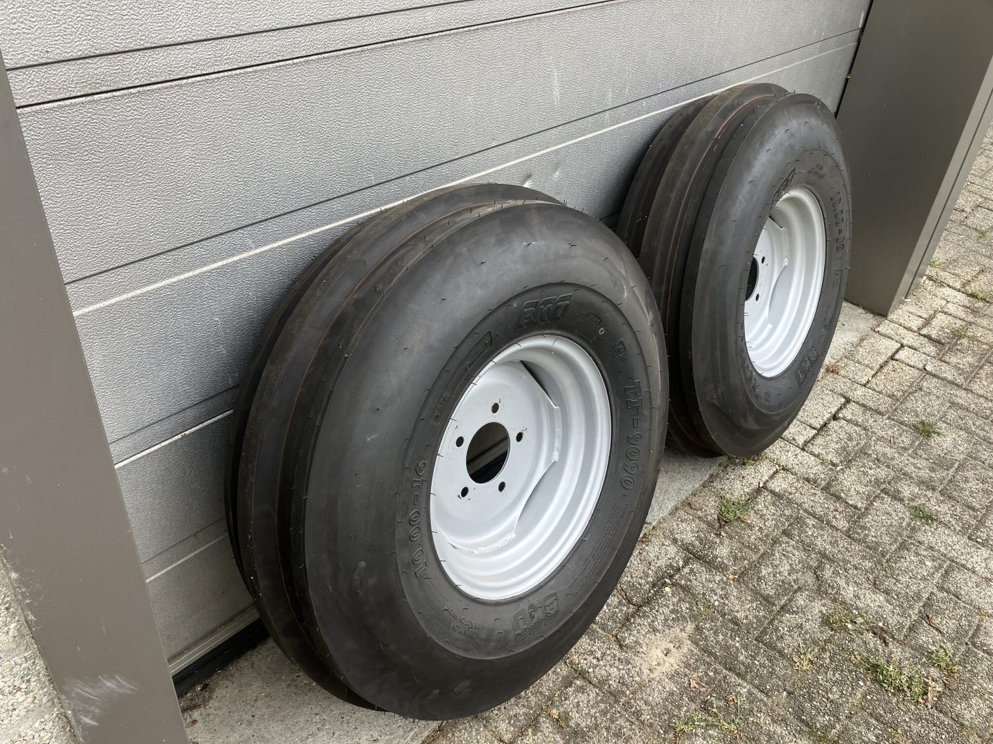 Nice tires and rims.